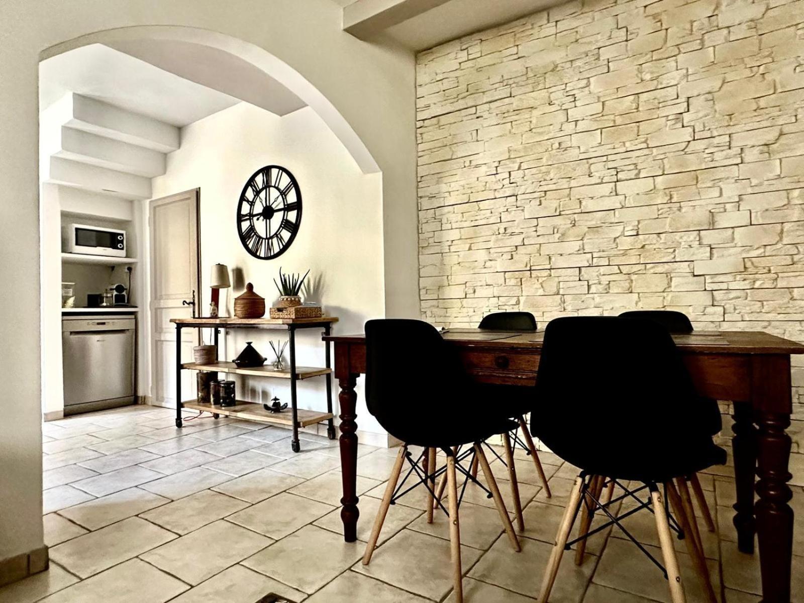 Home 12 Les Vignes Chateauneuf-du-Pape Exterior photo